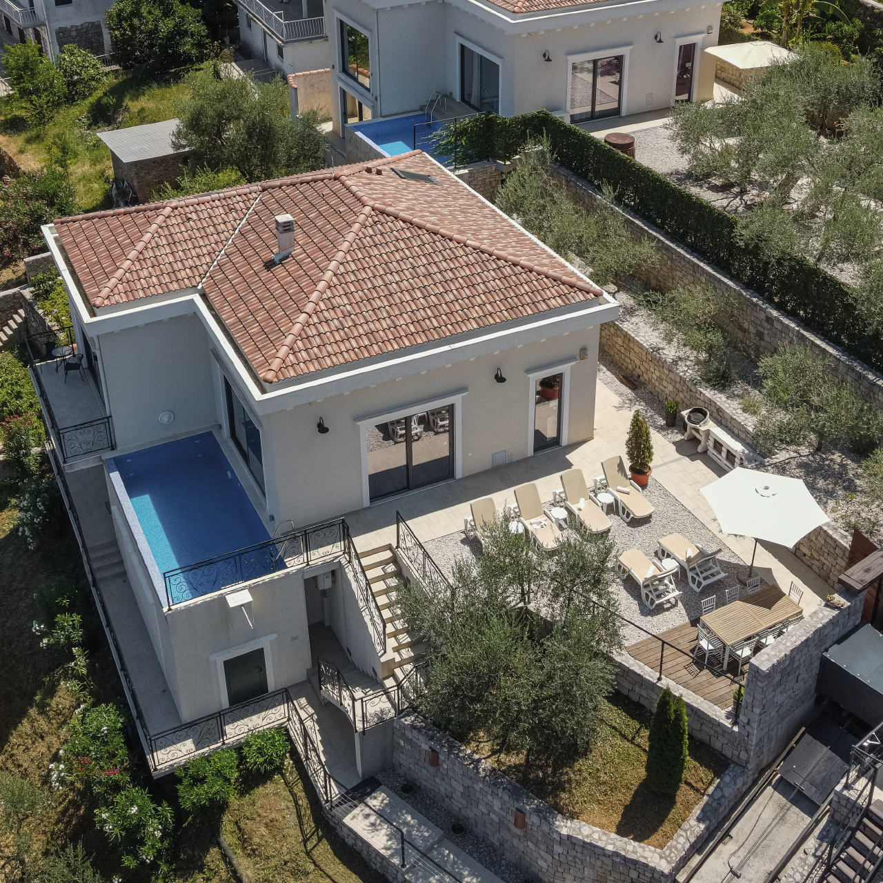 Modern Pool Villas 1